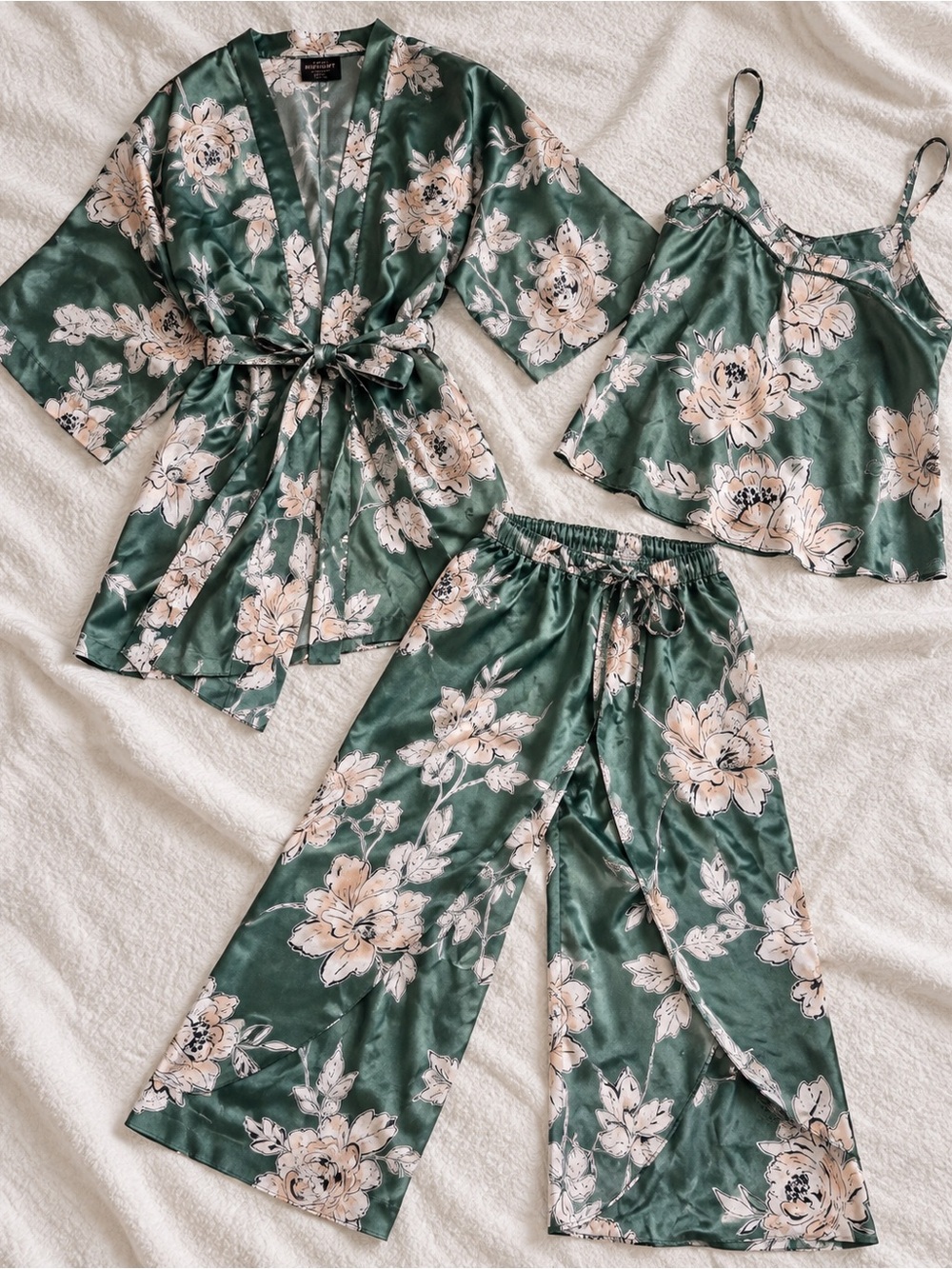 Emerald Floral Satin 3-Piece Robe & Pajama Set - Green